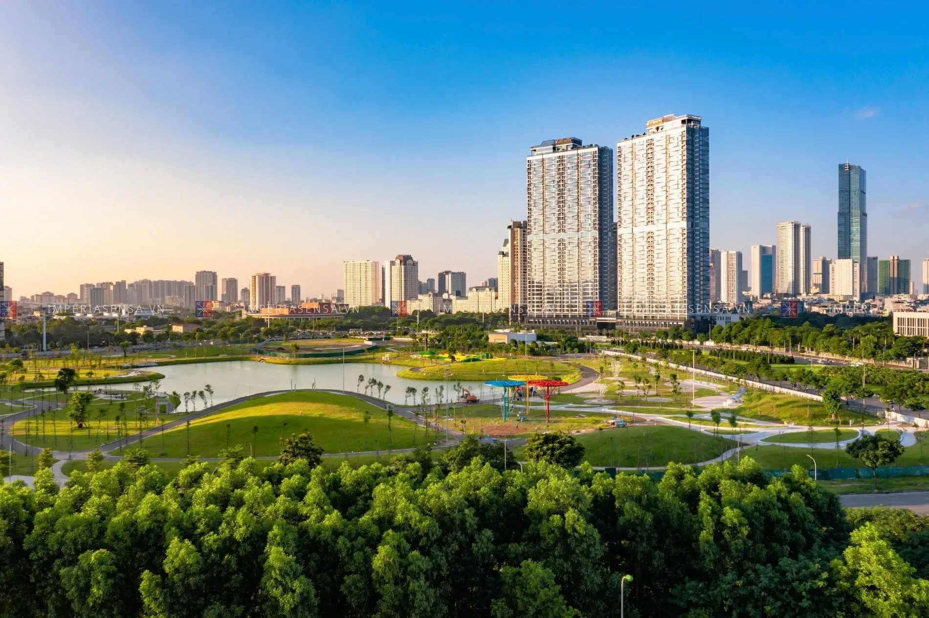 Công viên cây xanh, mặt nước tại một khu đô thị khác của MIK Group